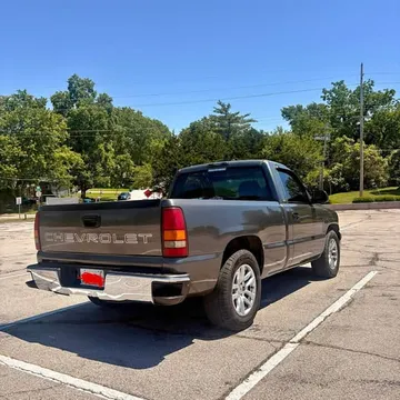 2001 Chevrolet 1500 Regular Cab Short Bed