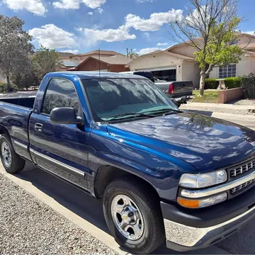 2001 Chevrolet Silverado 1500 Regular Cab Short Bed