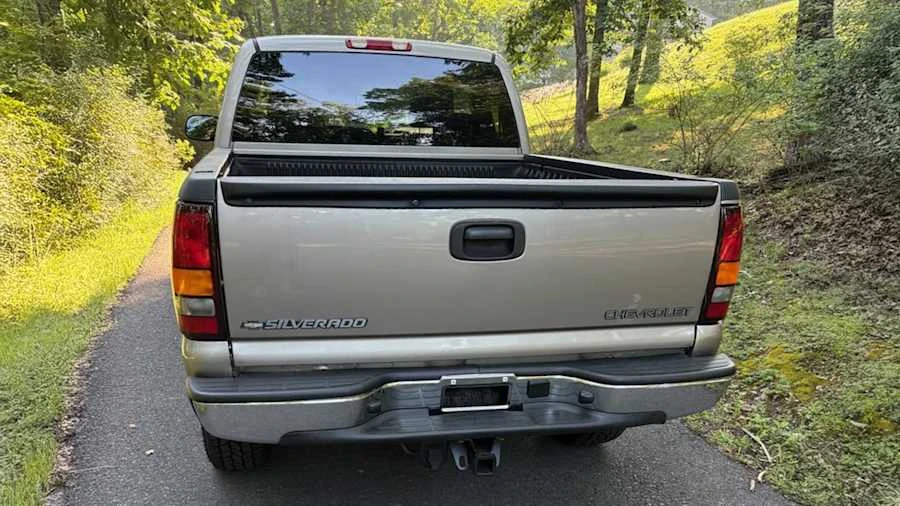 2001 Chevrolet Silverado 1st Gen - Image 4 of 13