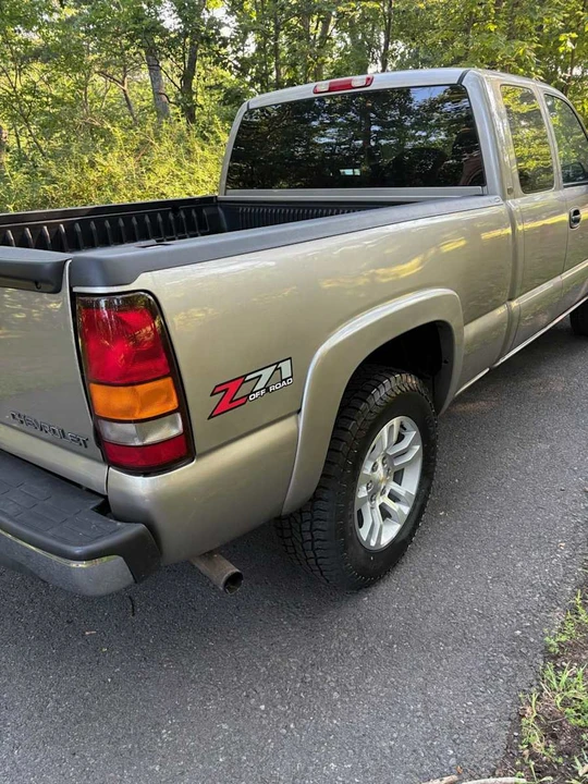 2001 Chevrolet Silverado 1st Gen - Image 5 of 13