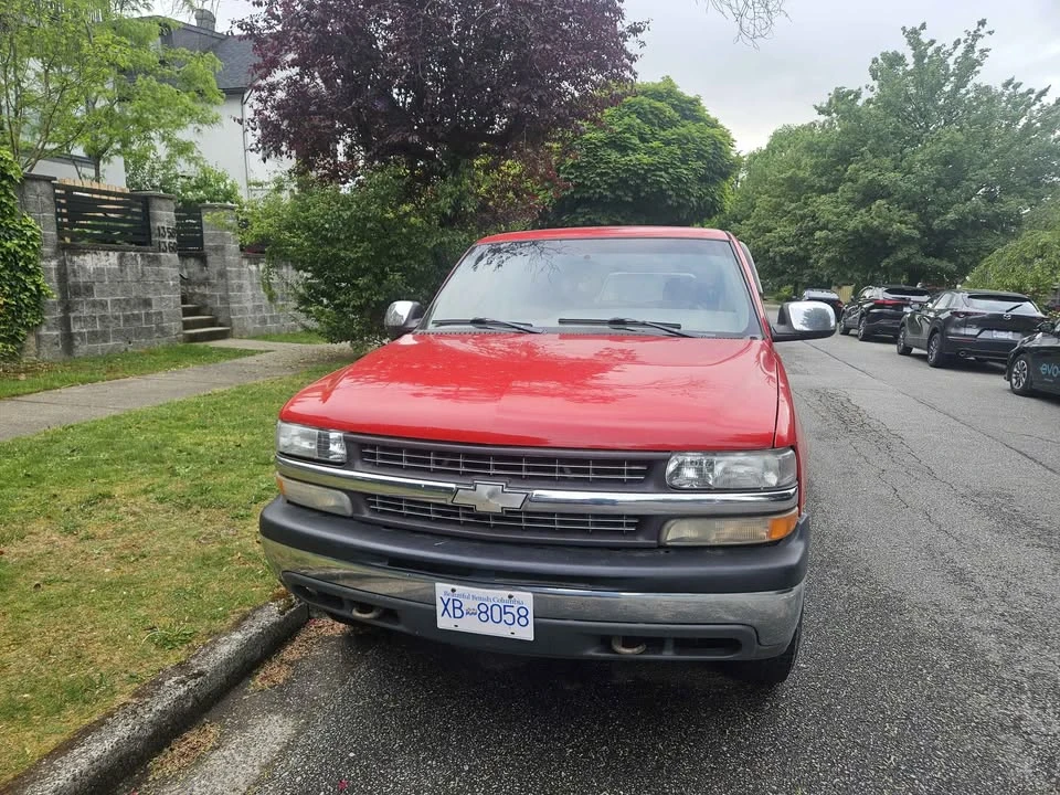 2001 Chevrolet Silverado 1st Gen - Image 2 of 5
