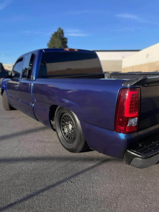 2001 Chevrolet Silverado 1st Gen - Image 2 of 3