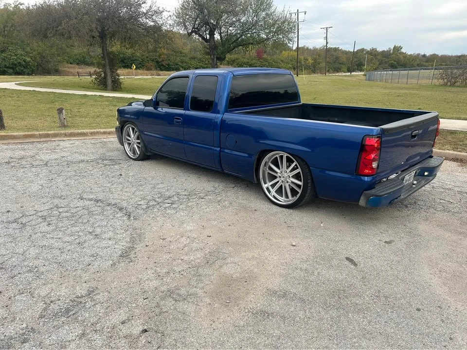 2001 Chevrolet Silverado 1st Gen - Image 2 of 4