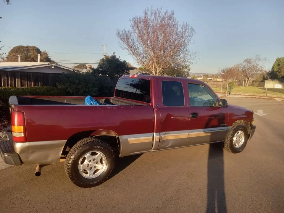 2001 Chevrolet Silverado 1st Gen - Image 2 of 11