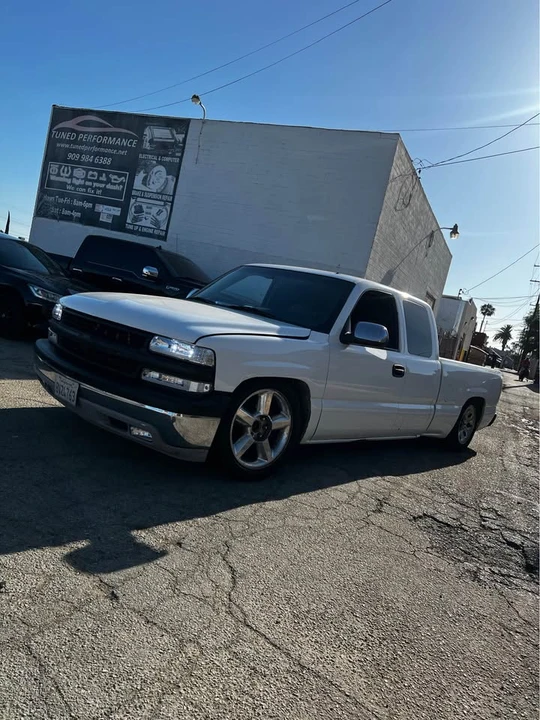2001 Chevrolet Silverado 1st Gen - Image 4 of 5