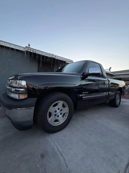 2001 Chevrolet Silverado 1st Gen - Image 4 of 10