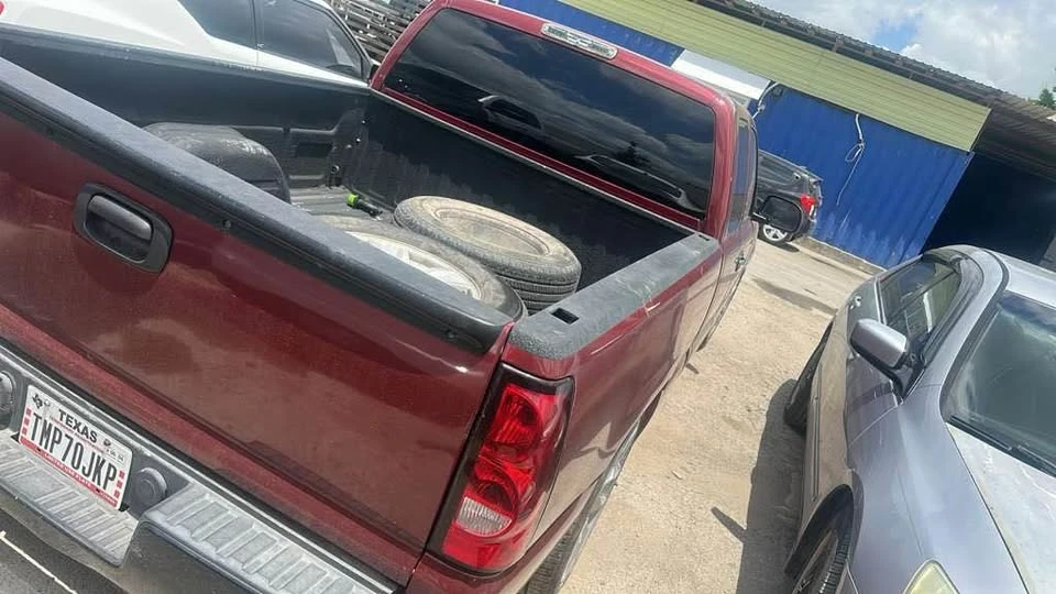 2001 Chevrolet Silverado 1st Gen - Image 6 of 8