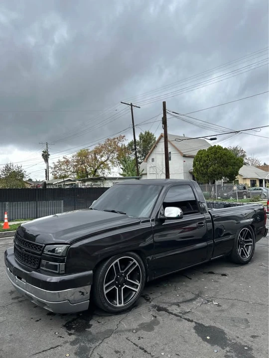 2001 Chevrolet Silverado 1st Gen - Image 2 of 9