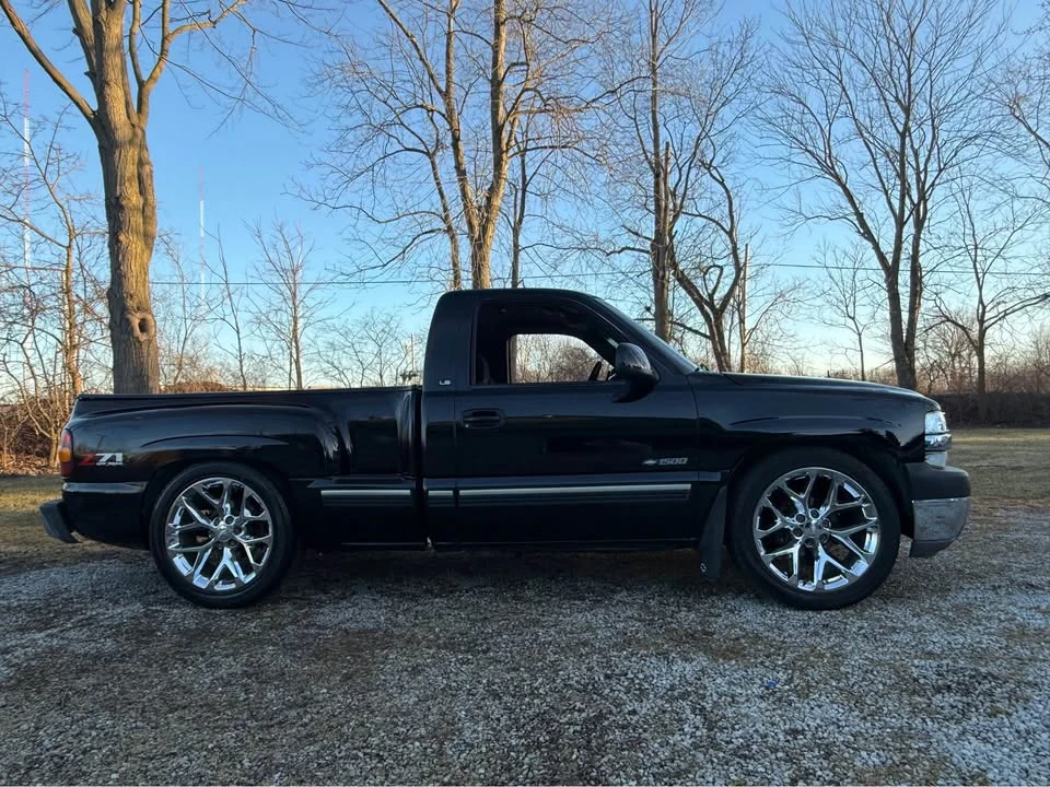 2001 Chevrolet Silverado 1st Gen - Image 2 of 7