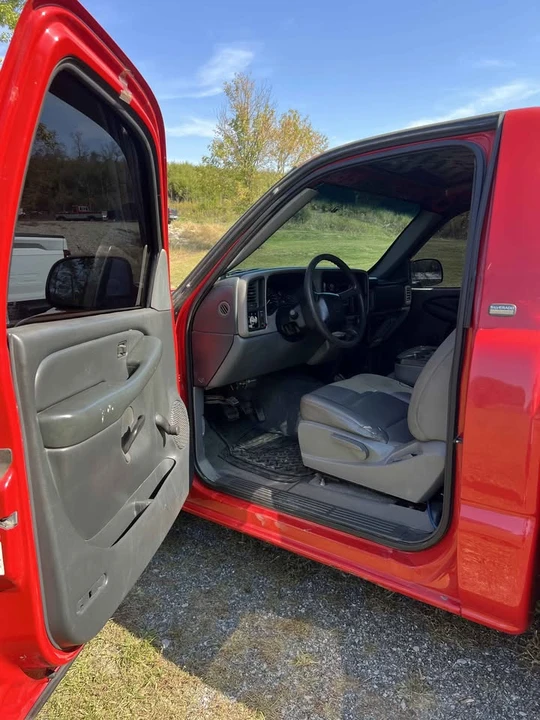 2001 Chevrolet Silverado 1st Gen - Image 4 of 9