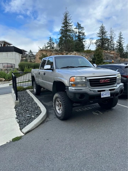 2001 Chevrolet Silverado 1st Gen - Image 2 of 3