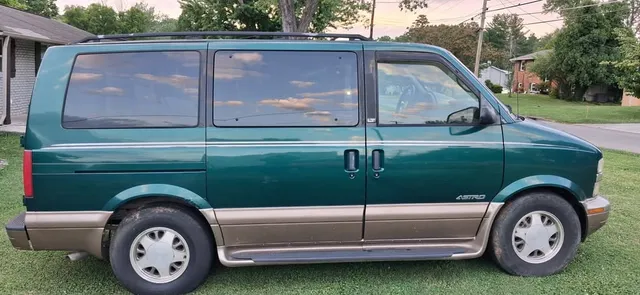 2001 Chevrolet Astro
