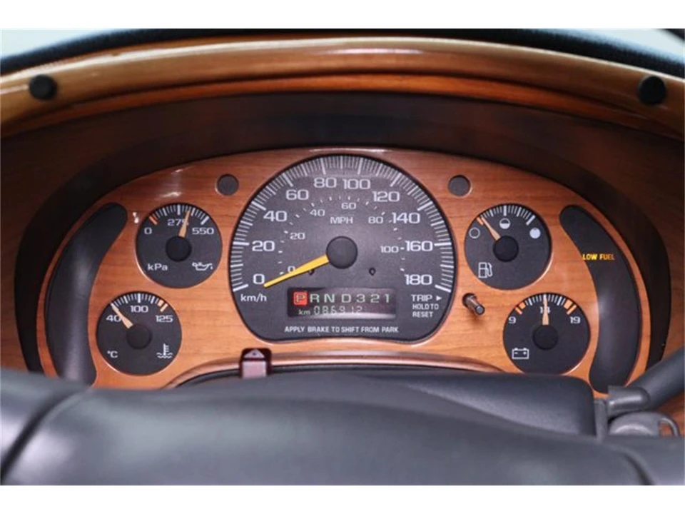 2001 Chevrolet Astro - Image 11 of 31