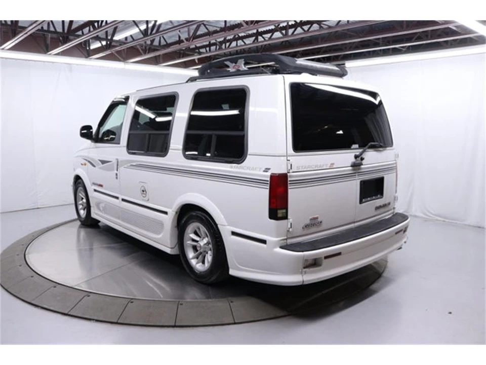 2001 Chevrolet Astro - Image 5 of 31