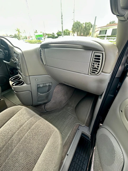 2001 Chevrolet Astro - Image 15 of 21