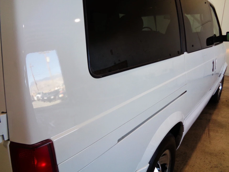 2001 Chevrolet Astro - Image 7 of 20