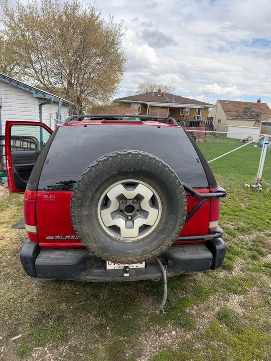 2001 Chevrolet Blazer - Image 9 of 10