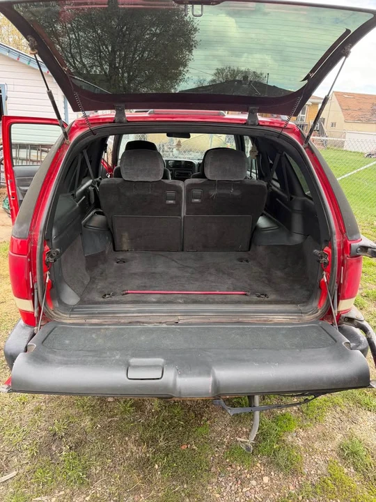 2001 Chevrolet Blazer - Image 8 of 10