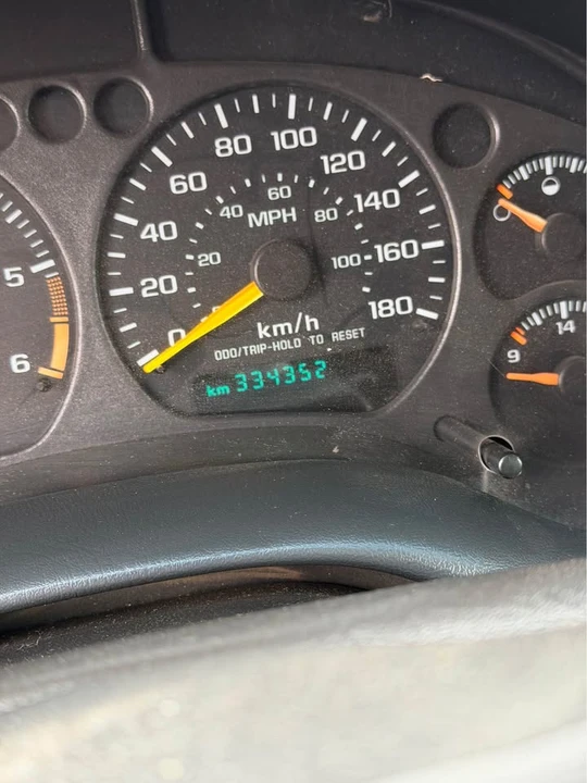 2001 Chevrolet Blazer - Image 10 of 10