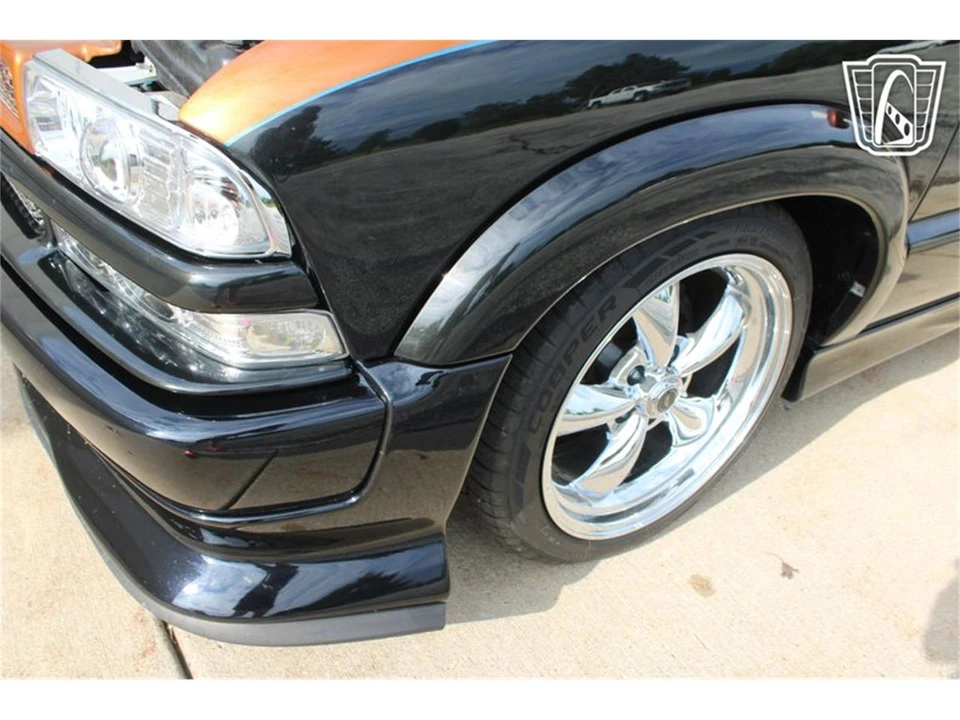 2001 Chevrolet S-10 Blazer 2nd Gen - Image 11 of 31