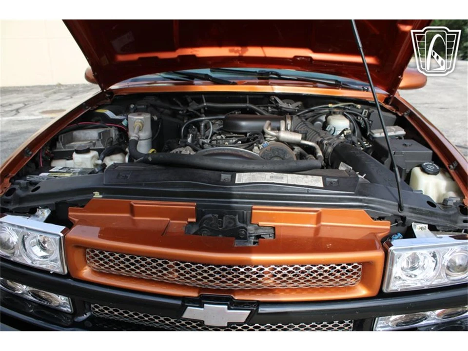 2001 Chevrolet S-10 Blazer 2nd Gen - Image 8 of 31