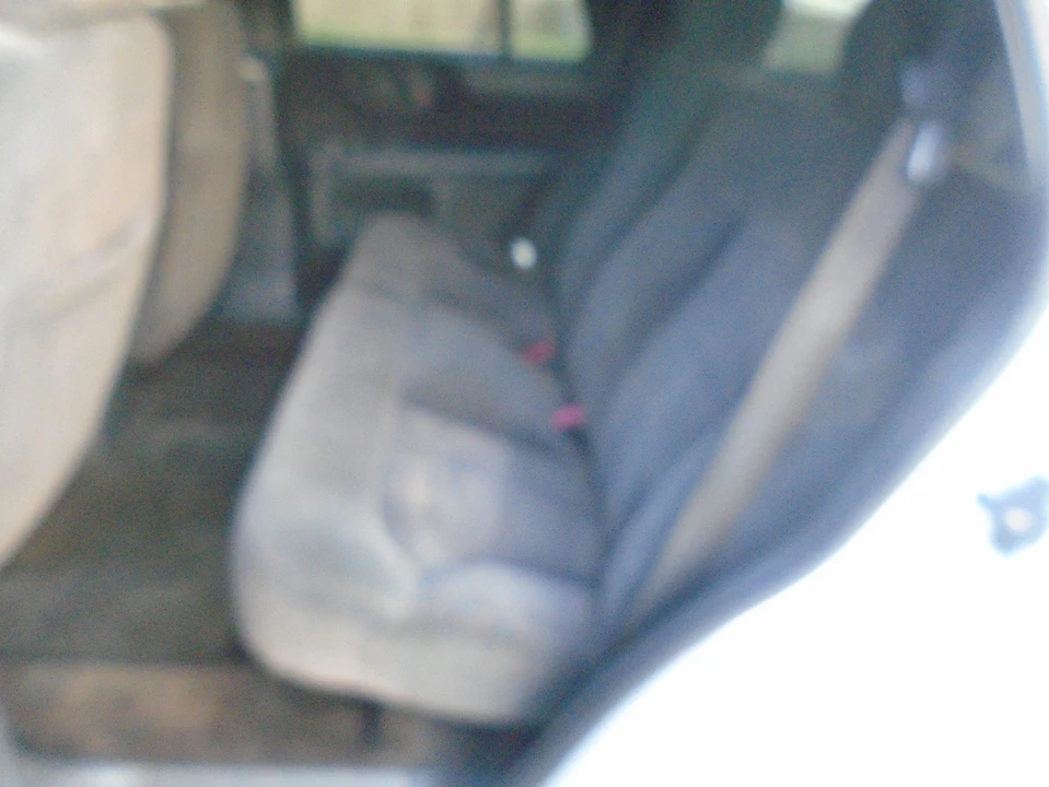 2001 Chevrolet S-10 Blazer 2nd Gen - Image 17 of 21
