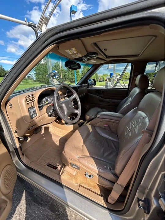 2001 Chevrolet Blazer - Image 7 of 19
