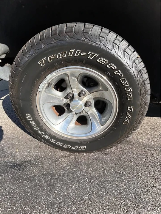 2001 Chevrolet Blazer - Image 18 of 19