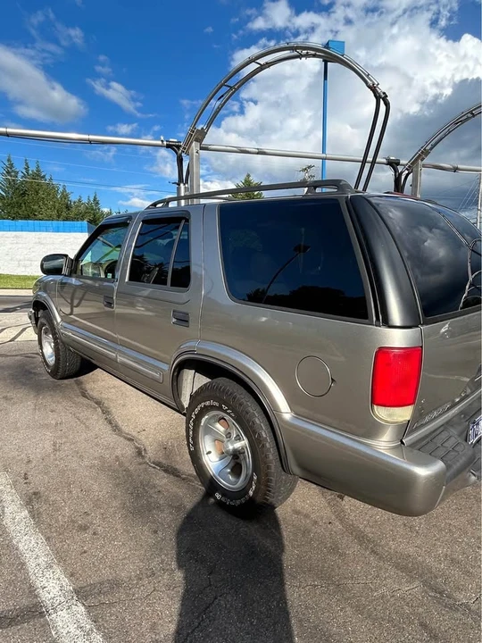 2001 Chevrolet Blazer - Image 5 of 19