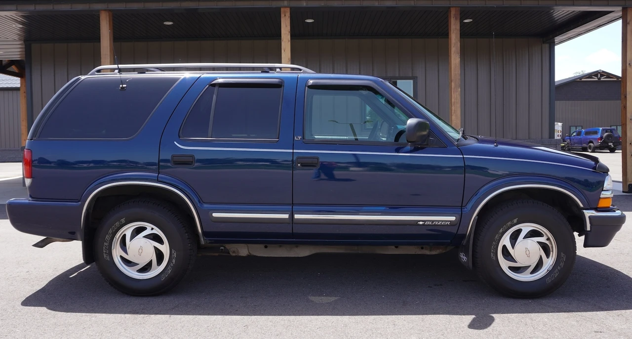 2001 Chevrolet S-10 Blazer 2nd Gen - Image 6 of 20