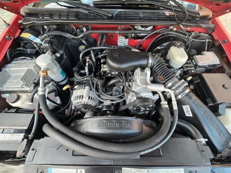 2001 Chevrolet S-10 Blazer 2nd Gen - Image 13 of 21