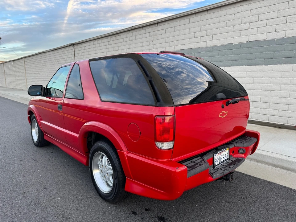2001 Chevrolet S-10 Blazer 2nd Gen - Image 4 of 17