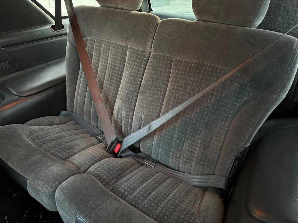 2001 Chevrolet S-10 Blazer 2nd Gen - Image 12 of 17