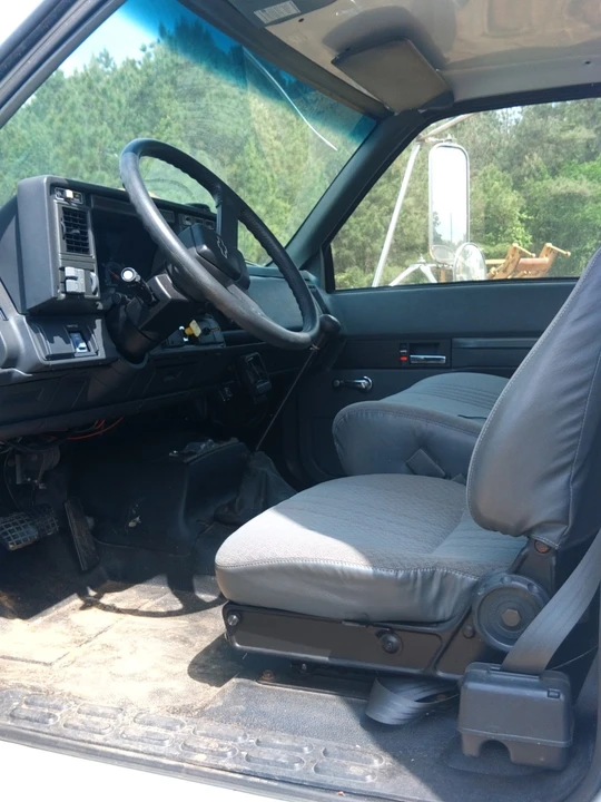 2001 Chevrolet Kodiak - Image 4 of 15