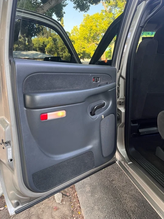 2001 Chevrolet C/K 4th Gen - Image 10 of 21