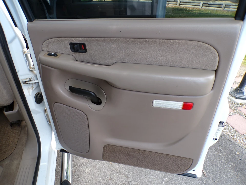 2001 Chevrolet C/K 4th Gen - Image 26 of 31