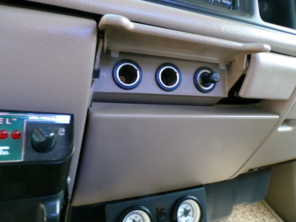 2001 Chevrolet C/K 4th Gen - Image 18 of 31
