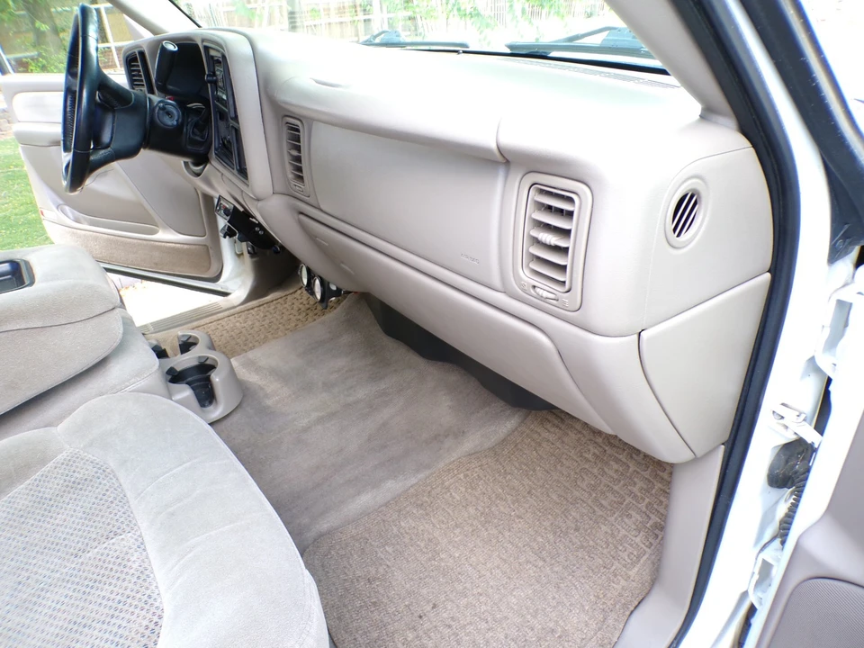 2001 Chevrolet C/K 4th Gen - Image 24 of 31