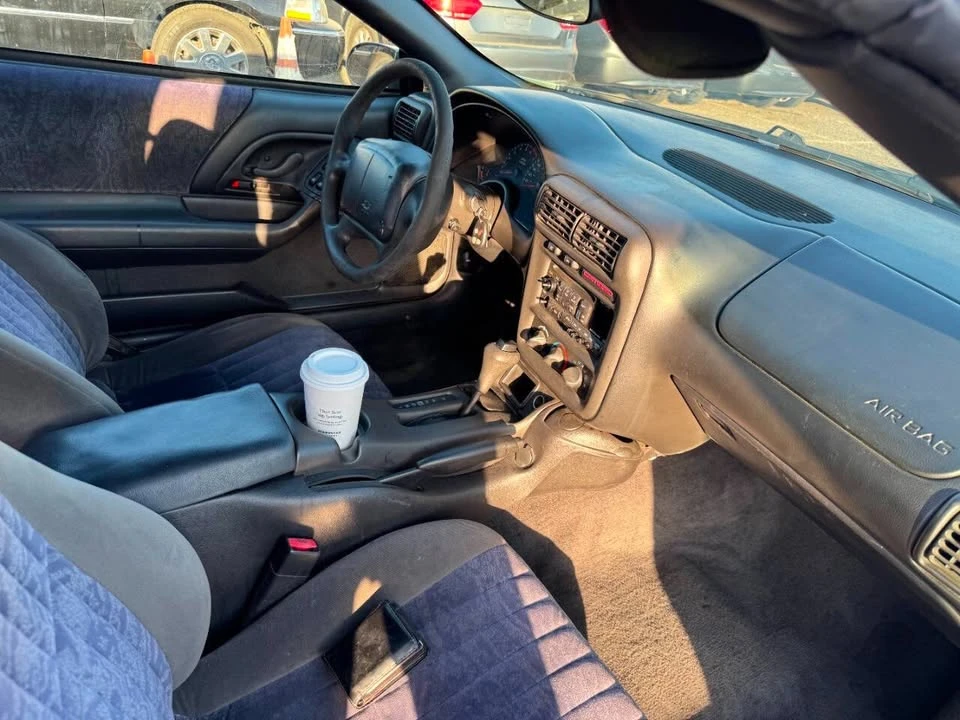 2001 Chevrolet Camaro 4th Gen - Image 11 of 20