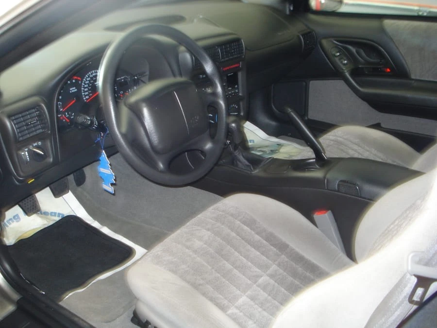 2001 Chevrolet Camaro 4th Gen - Image 2 of 6