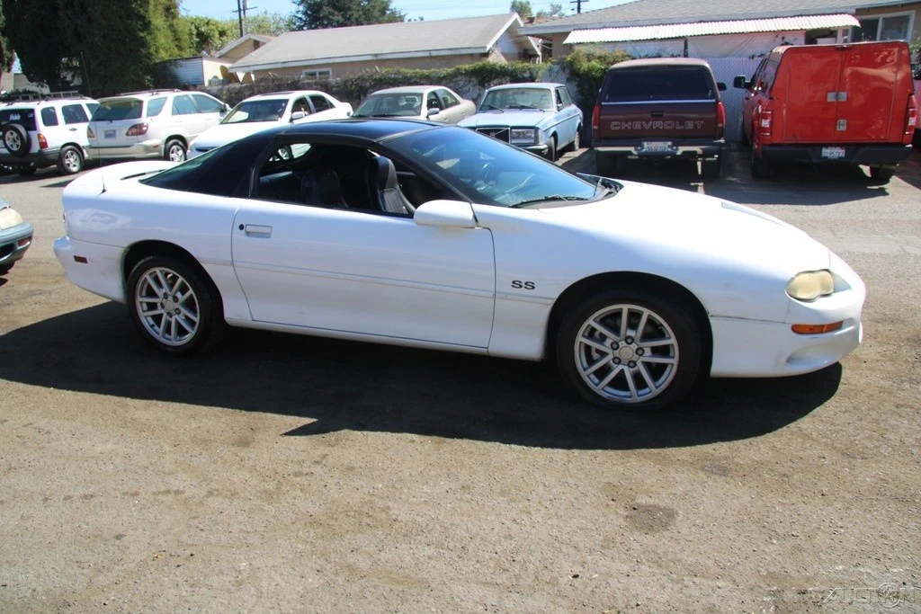 2001 Chevrolet Camaro 4th Gen - Image 9 of 21