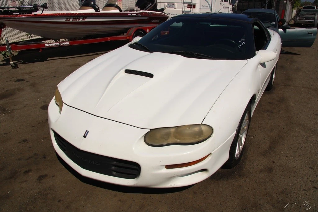 2001 Chevrolet Camaro 4th Gen - Image 2 of 21