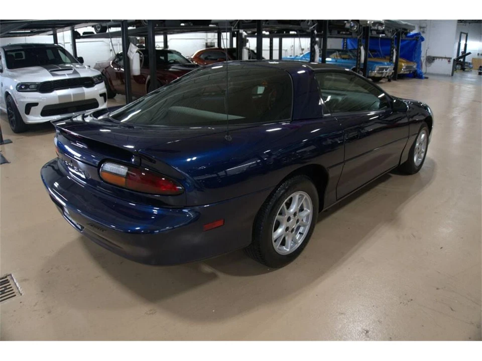 2001 Chevrolet Camaro 4th Gen - Image 5 of 31