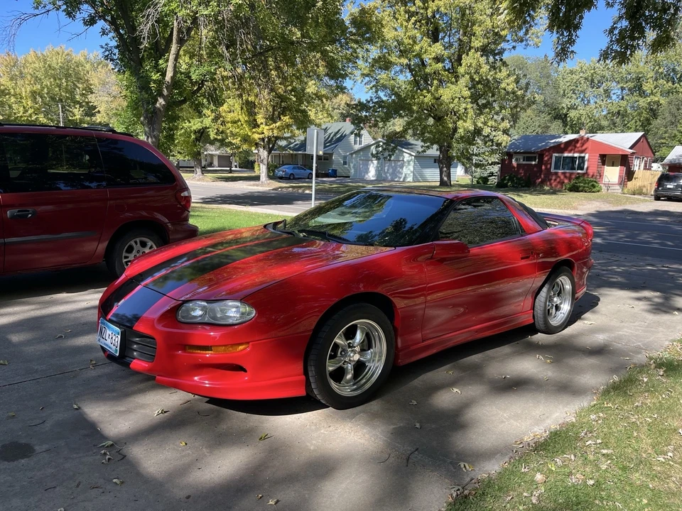 2001 Chevrolet Camaro 4th Gen - Image 2 of 10
