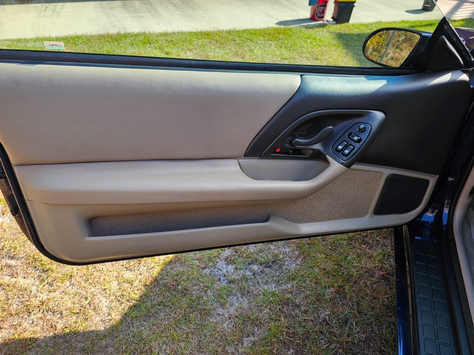 2001 Chevrolet Camaro 4th Gen - Image 15 of 21