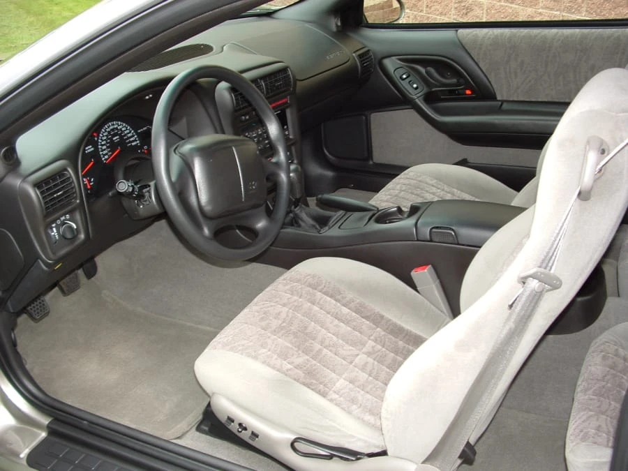 2001 Chevrolet Camaro 4th Gen - Image 4 of 7