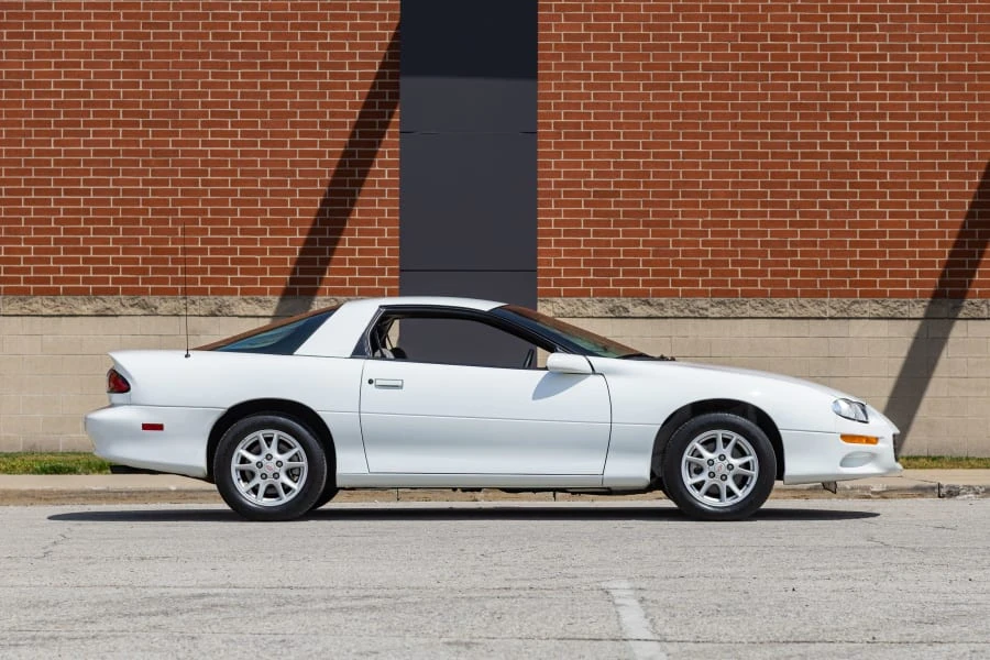 2001 Chevrolet Camaro 4th Gen - Image 13 of 27