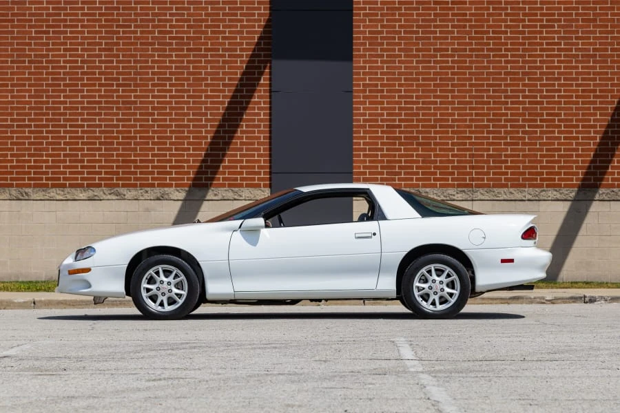 2001 Chevrolet Camaro 4th Gen - Image 2 of 27
