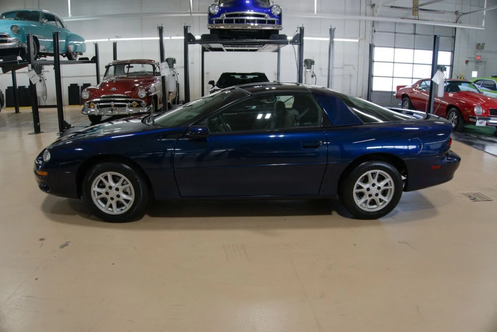 2001 Chevrolet Camaro 4th Gen - Image 2 of 31
