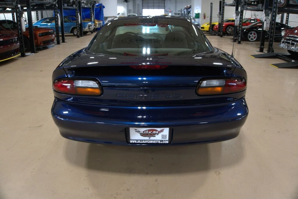 2001 Chevrolet - Image 4 of 31